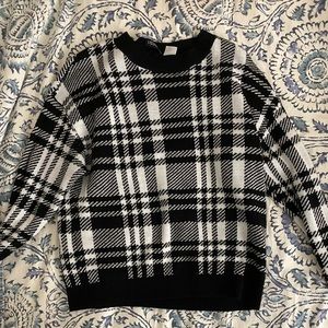 H&M black and white sweater